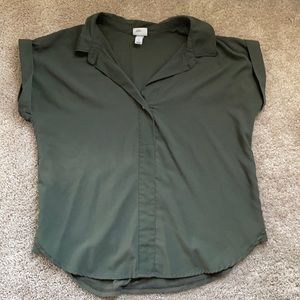 SOLD❗️Collared Tee